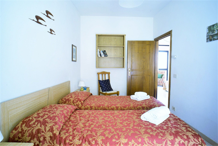 Bedroom 2, Cottage in Chianti With Pool & Vineyard Views, Florence