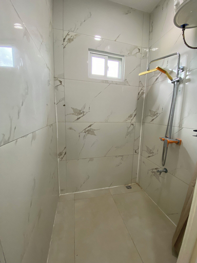 Bathroom 5, Kappa's place Alibutsweg 15, Kwatta