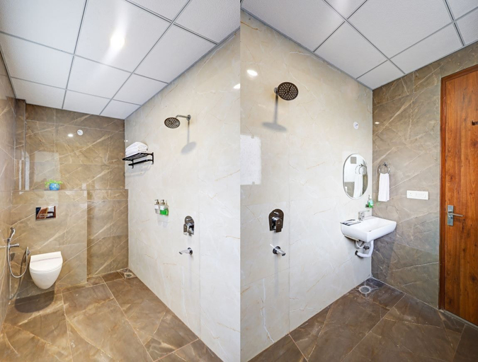 Bathroom 5, Hotel la Corporate Suite, Gautam Buddha Nagar
