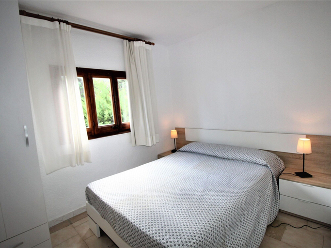 Room 2, Apartments La Pineda, Playa de Pals, Girona