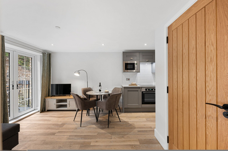 Room 4, Host Stay Rock Mill 42 Middleton, Derbyshire