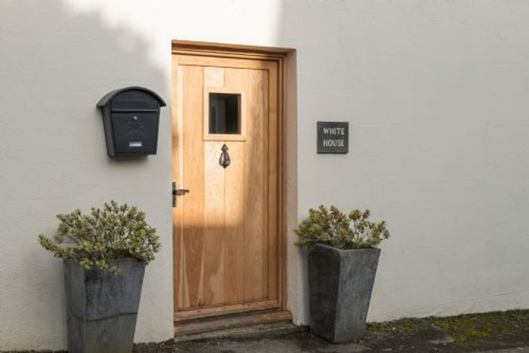 Room 2, Host Stay White House, Derbyshire