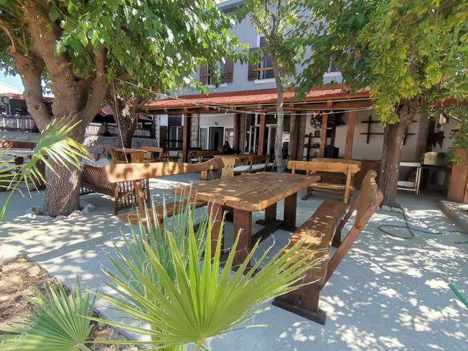 Others 5, Hostel Jadran, Pag