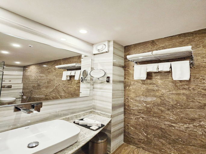 Bathroom 3, Walnut Creek Pahalgam, Anantnag