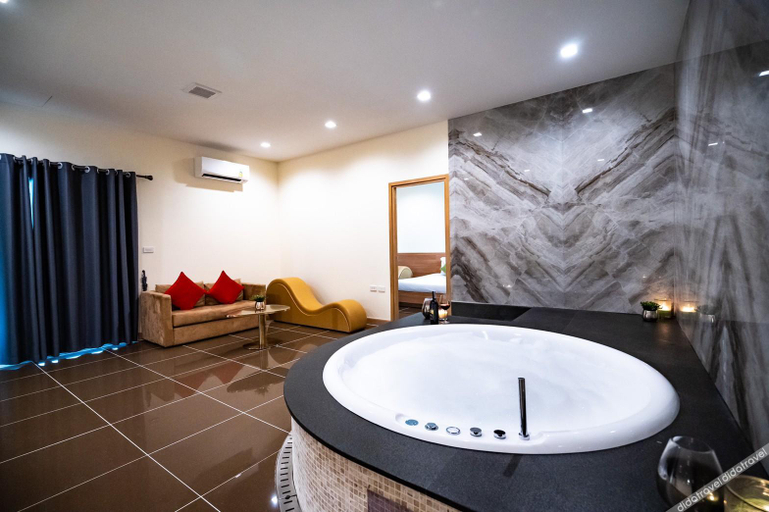 Bathroom 3, OK Resort Borwin, Pluak Daeng