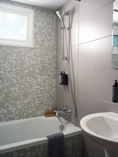 Bathroom 4, TSANotel