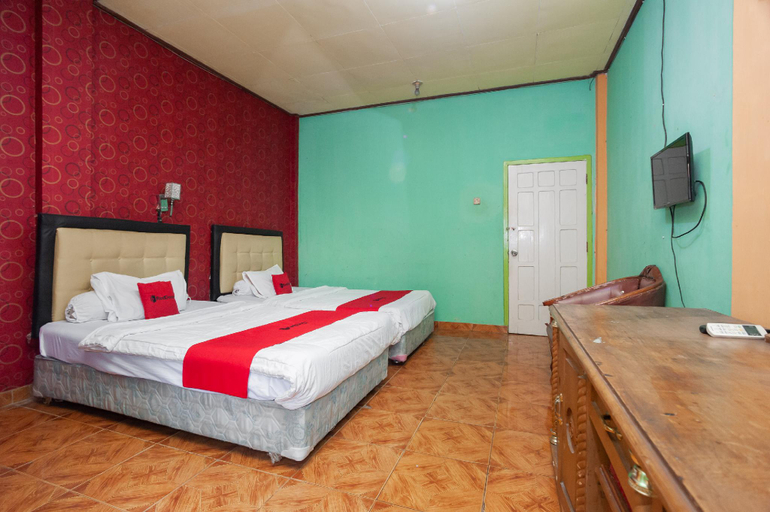 Bedroom 13