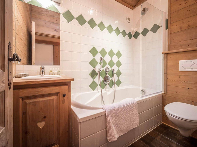 Bathroom 5, Quietly Located Chalets With Hammam, Savoie
