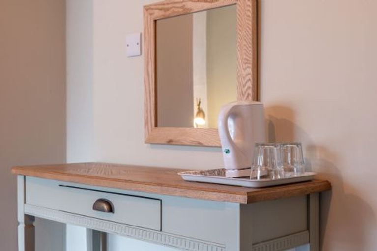 Room 2, Host Stay Woodroffe Arms Hope Twin Room 2, Derbyshire