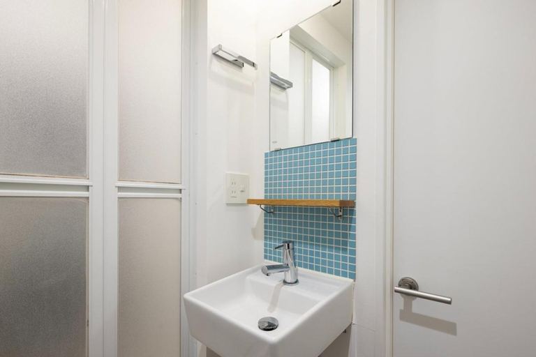 Bathroom 22