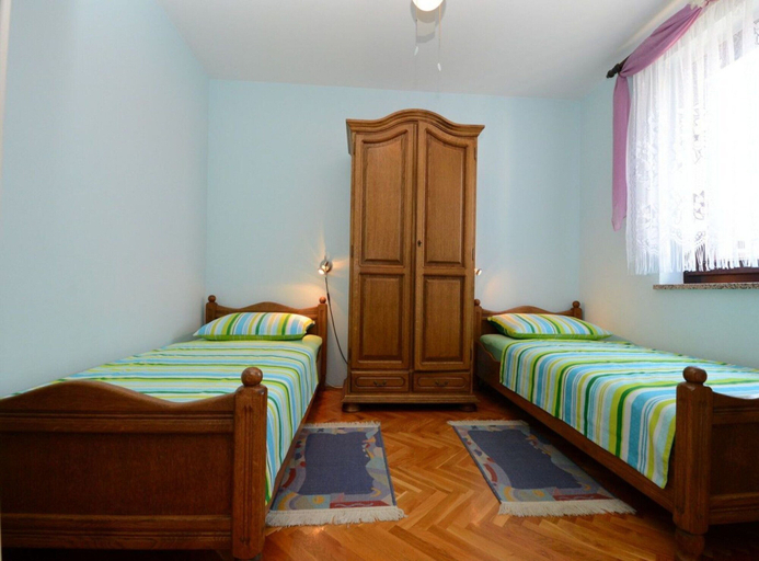 Room 2, Apartment With Scenic View, Poreč