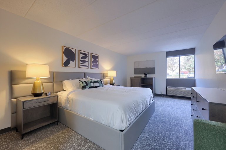 Bedroom 4, Lititz Pointe Inn and Suites, Lancaster