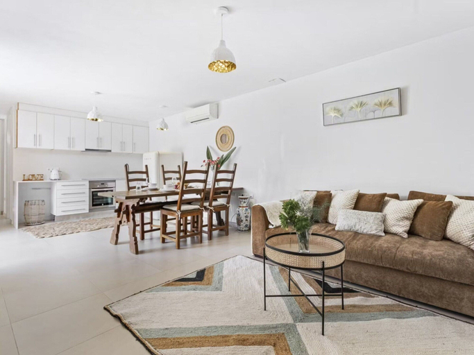 Dining 4, Rural Hideaway Villa in Stcarlos, Baleares