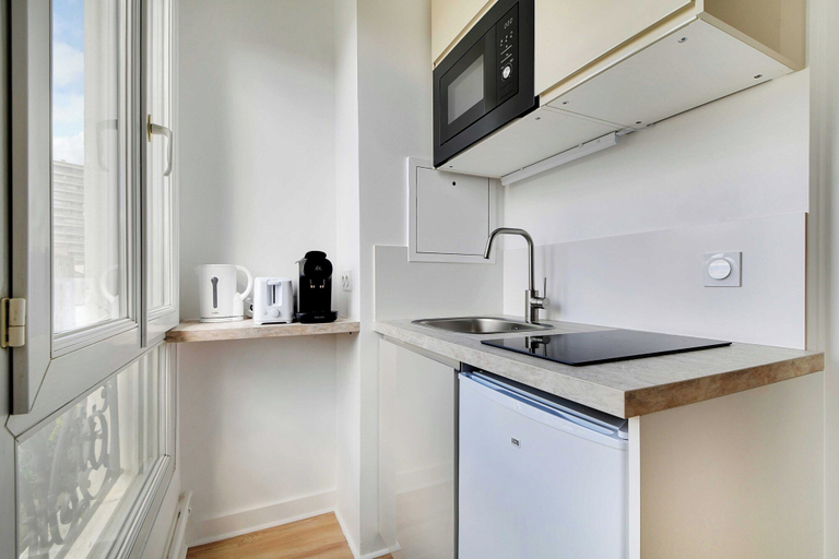 Private kitchen 4, Cosy Studio for 2 People - Malakoff, Hauts-de-Seine