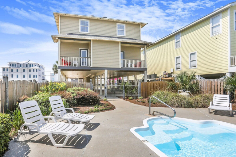 Room 1, Camp David 4 4 Pool Beach Views Sleeps 16, Baldwin