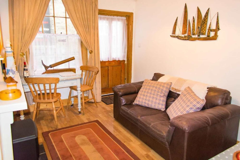 Room 4, Host Stay Shoemakers Cottage, Norfolk