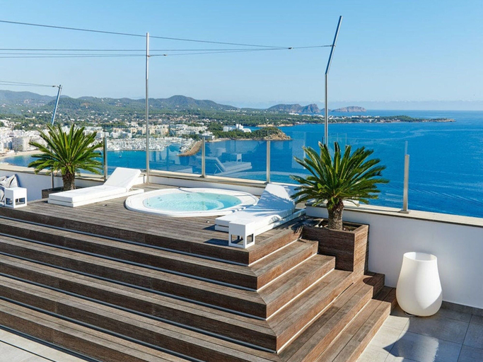 Pool 3, Lavish Villa With Infinity Pool and Views, Baleares