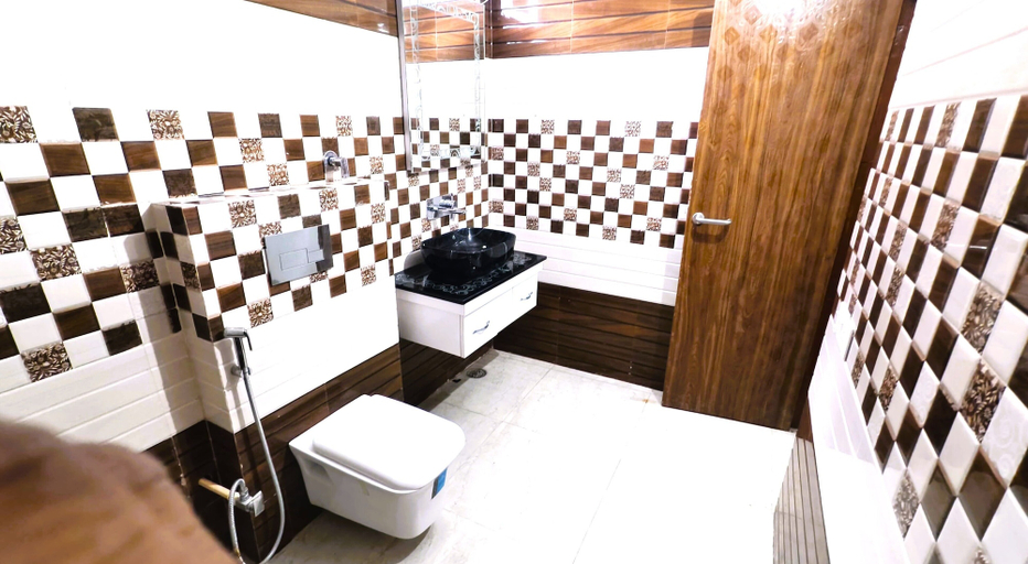 Bathroom 3, Balada Castles Hotel & Resort, Panchkula
