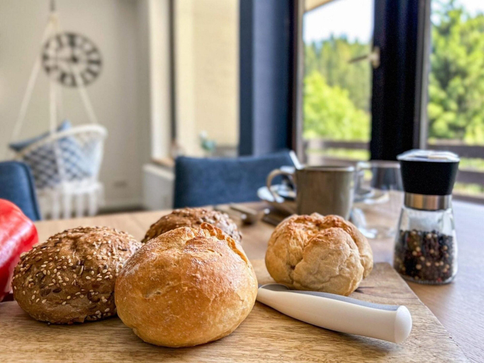 Dining 4, Flat With Balcony Near Golf Course in Winterberg, Hochsauerlandkreis