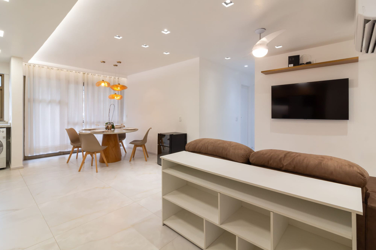 Room 4, Comfort in Leblon 10 Minutes From the Beach Bm802, Rio de Janeiro