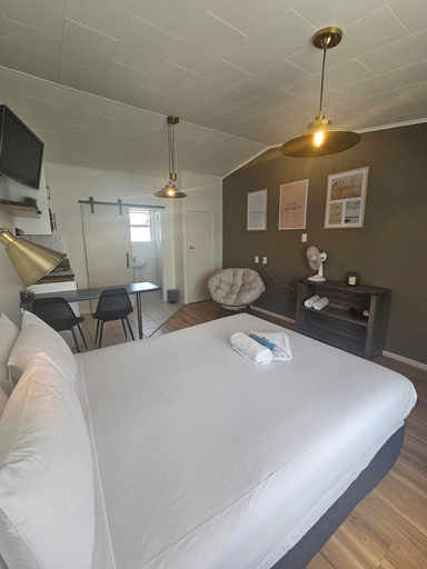 Bedroom 2, Frimley Lodge Motel, Hastings city