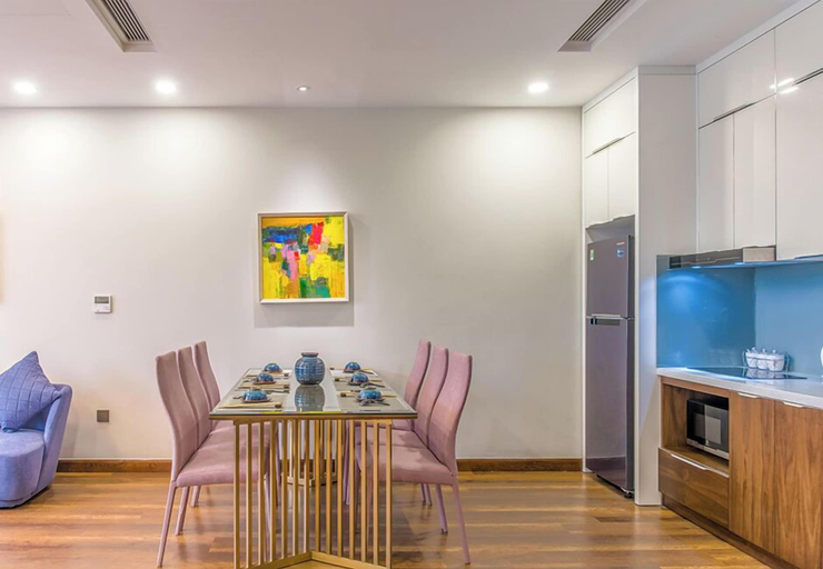 Dining Room 10