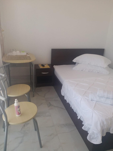 Others 2, Casa Darius,camere de inchiriat, Tuzla