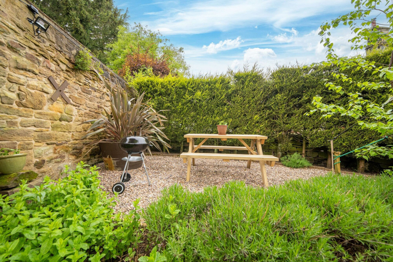 Room 5, Host Stay Well Farm Cottage, Derbyshire