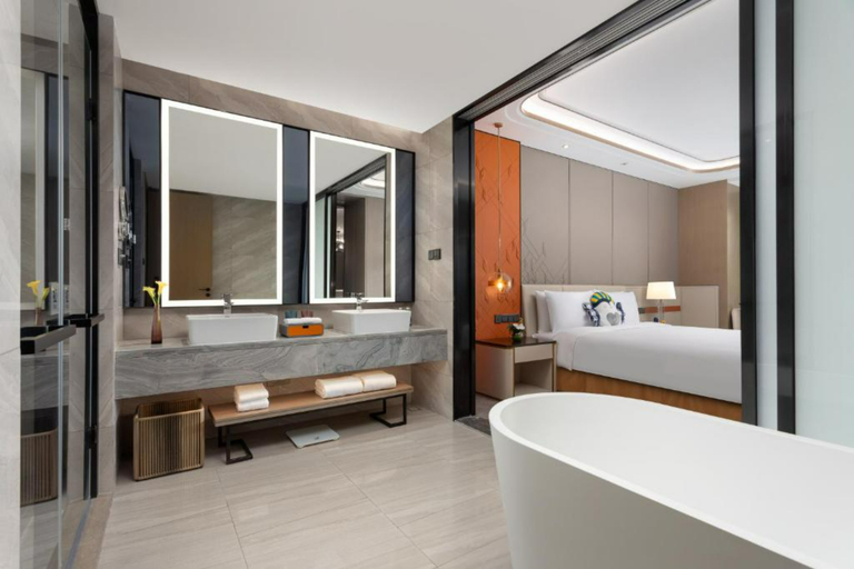 Bathroom 4, voco SHANGHAI HONGQIAO HUB by IHG, Shanghai