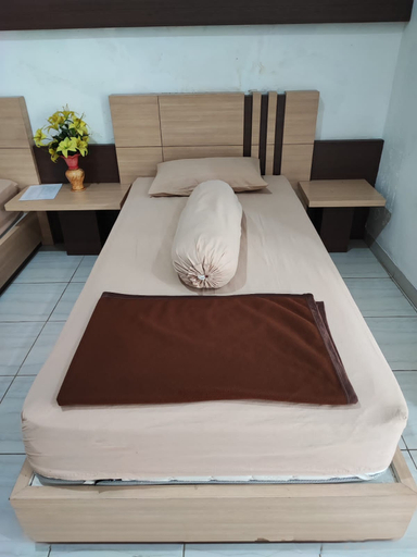 Bedroom 5, Hotel Borobudur Tasikmalaya, Tasikmalaya