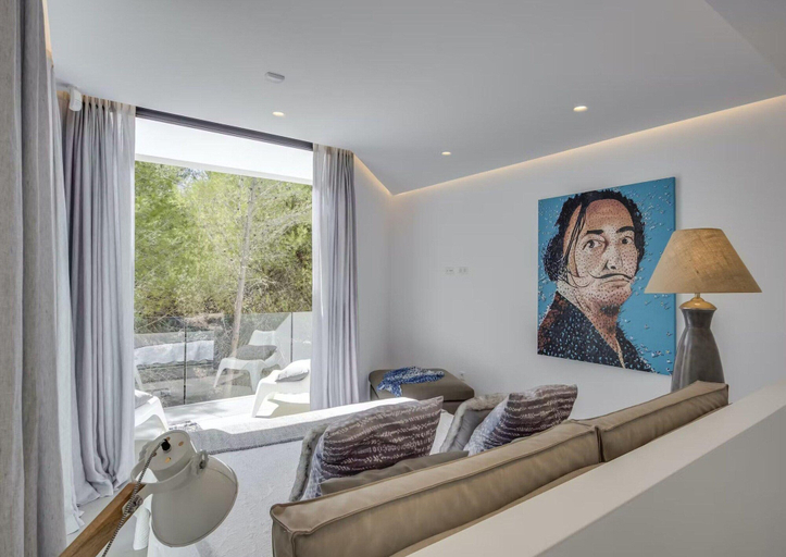 Room 2, Sleek Villa With Nice Terrace, Baleares