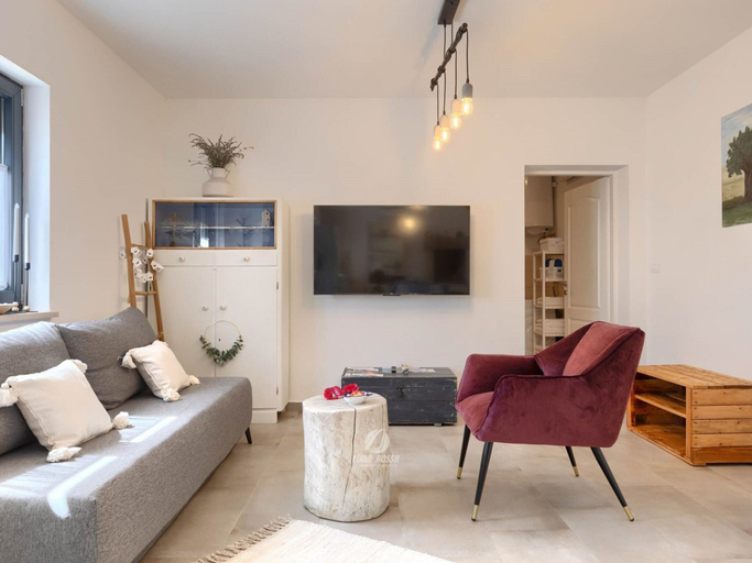 Living area 3, Adorable Home With Private Garden and Bubble Bath, Marčana