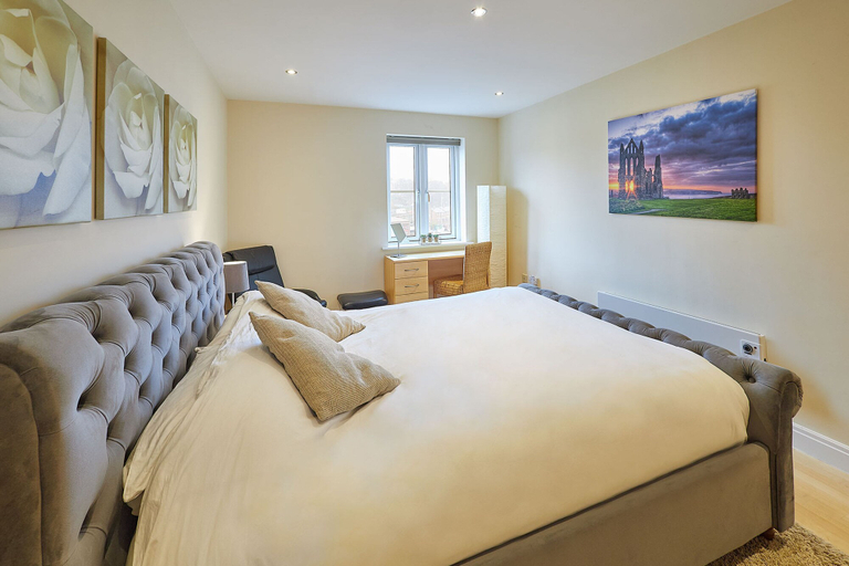 Room 5, Host Stay Seal View, North Yorkshire