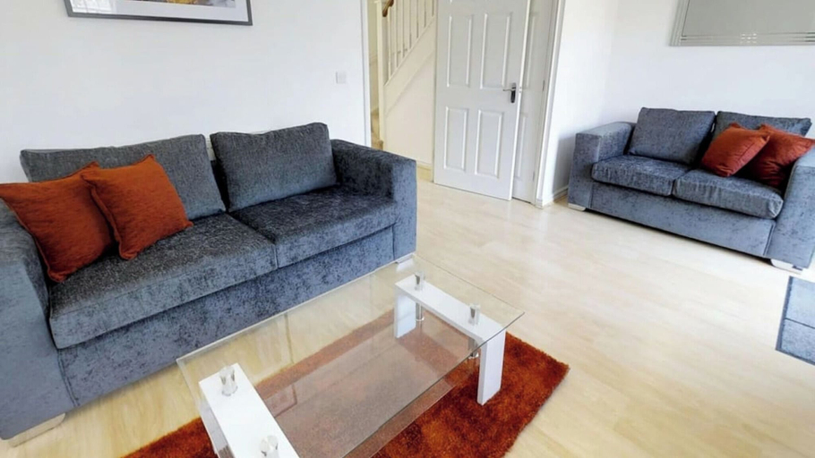Room 5, Stayzo Cole Green Lane - Free Parking, Hertfordshire