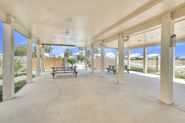 Room 4, Camp David 4 4 Pool Beach Views Sleeps 16, Baldwin