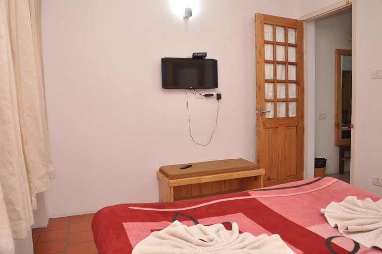 Bedroom 2, Lilly's Valley Resort, Dindigul