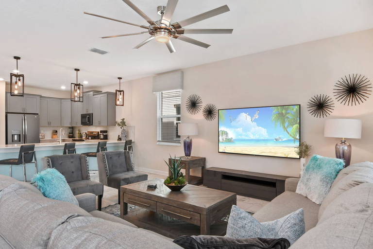 Room 1, Home 9 Bed Pool, Best Location, Storey Lake, Osceola