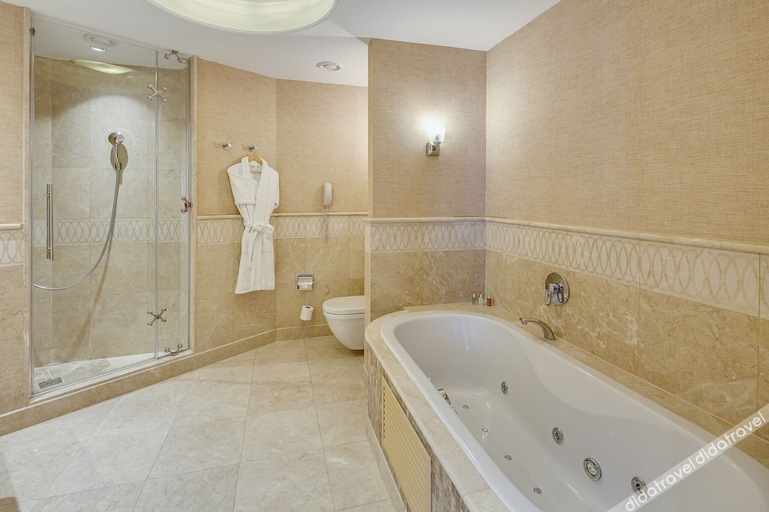 Bathroom 4, Divan Ankara, Çankaya
