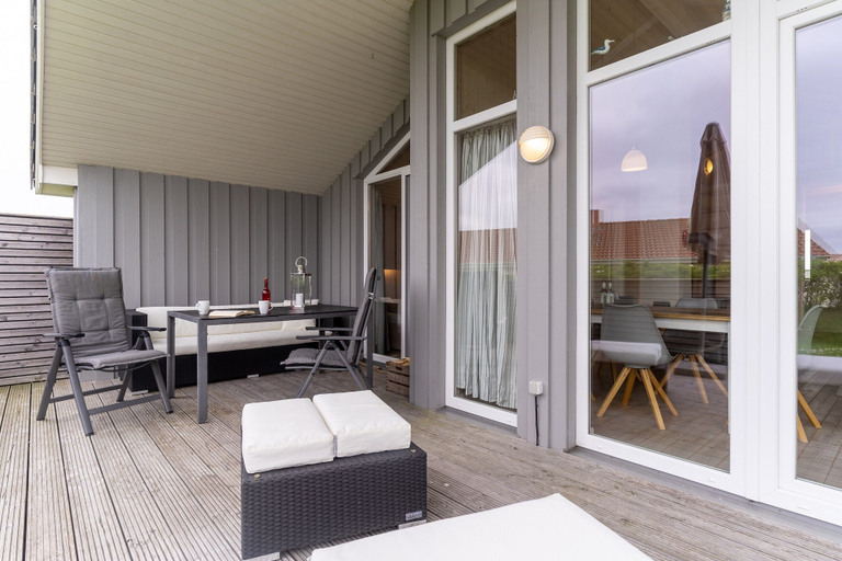 Balcony 2, Holiday Home by North Sea With Sauna, Dithmarschen
