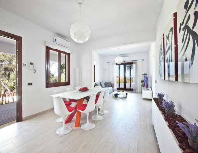 Living room 2, Beachfront Villa With Saltwater Pool, Baleares