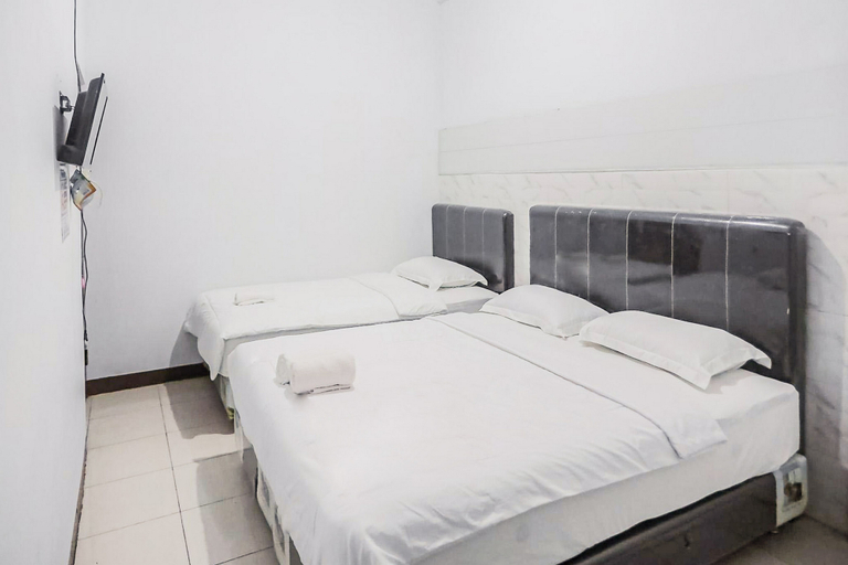 Hotel 889 Syariah Redpartner Banda Aceh - Tap to explore photos