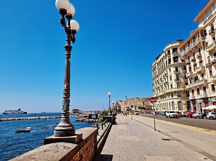 Exterior & Views 2, Relais Santa Lucia sul mare, Napoli