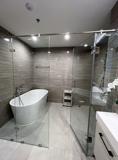 Bathroom 4, Sathorn 111, Sathorn