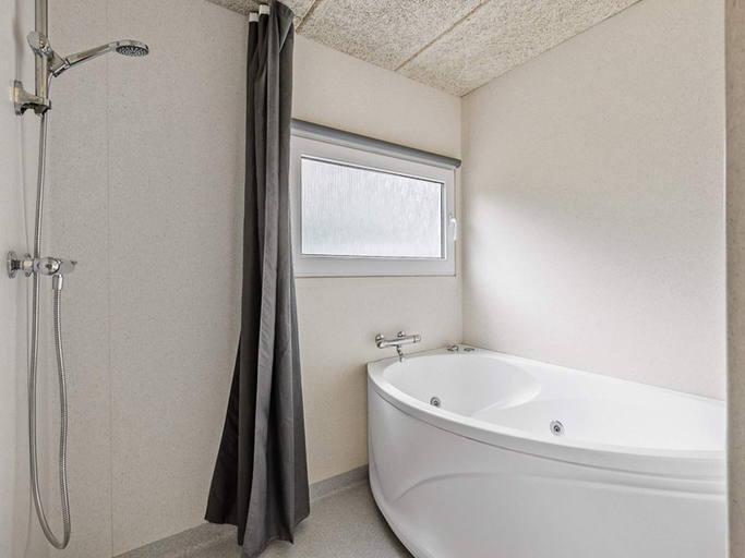 Bathroom, 6 Person Holiday Park Home in Faaborg, Faaborg-Midtfyn