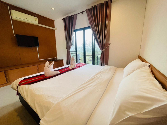 Bedroom 8