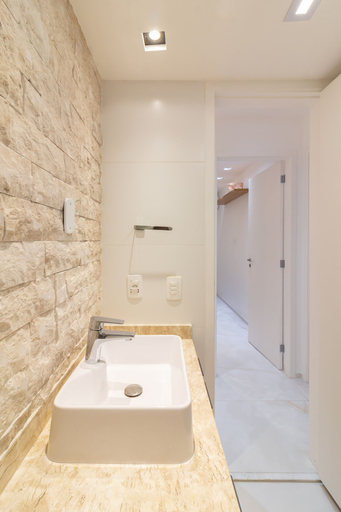 Room 5, Comfort in Leblon 10 Minutes From the Beach Bm802, Rio de Janeiro