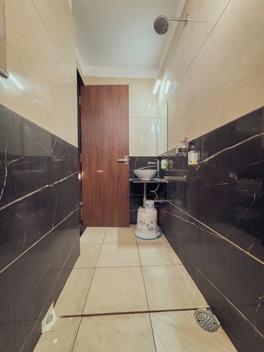 Others 5, Hotel Lotus, Indore