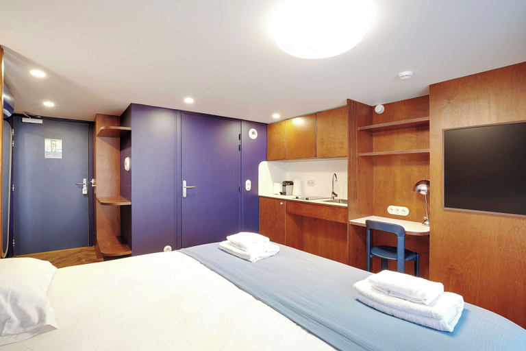 Room 2, Magnificent Studio - 2P - Republique, Paris