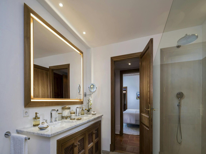 Bathroom 4, Elegant Villa With Communal Space, Baleares