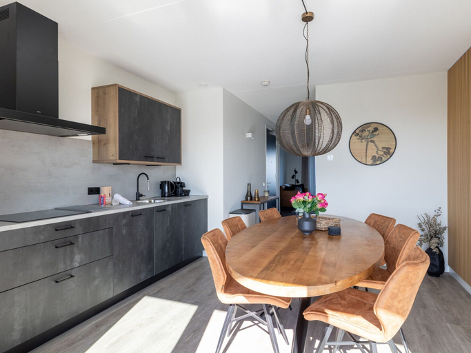 Private kitchen 4, Apartment in Sint-annaland by the Harbor, Tholen